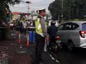 Polsek Semampir Lakukan Pengaturan Sore Bantu Kepulangan Pekerja
