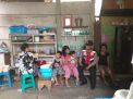 Babinkamtibmas Bongkaran Sampaikan Pesan Kamtibmas ke Ibu-ibu