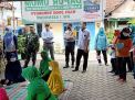Kapolsek Asemrowo Bersama Ibu-Ibu Bhayangkari Sosialisasi Pembuatan Wedang Pokak