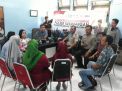 Wakapolsek Krembangan Pimpin Cangkrukan di Kantor Kelurahan Perak Barat