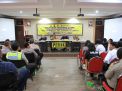 Polres Pelabuhan Tanjung Perak Beri Pelatihan Pelayanan Masyarakat Ke Anggota