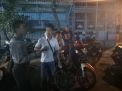 Babinkamtibmas Dupak Sambang Jukir Pasar Sore, Titip Pesan Waspada 3 C