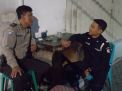 Antisipasi Kriminalitas, Babinkamtibmas Bongkaran Patroli Malam di Pertokoan