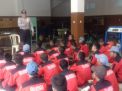 Babinkamtibmas Wonokusumo Ajak Pelajar SMK Al Amal Untuk Tidak Ikut Unjuk Rasa