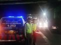 Unit Lantas Polsek Krembangan Gelar Patroli Malam, Antisipasi Kriminalitas & Kecelakaan