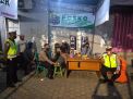 Patroli Ke Kampung Tangguh, Polsek Asemrowo Sampaikan Protokol Pencegahan Covid-19