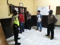 Antisipasi Barang Terlarang, Polsek Pabean Cantikan Lakukan Pengecekan Setiap Hari