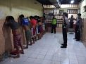 Polsek Krembangan Pantau Kondisi Kesehatan Tahanan Melalui Pengecekan Rutin Pagi & Malam