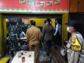 Polsek Krembangan Gelar Operasi Jam Malam di Warkop-Warkop Cegah Kerumunan