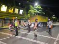 Polsek Pabean Cantikan Gelar Operasi Penertiban Masker Malam Hari di Jalan Stasiun Kota