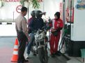 Babinkamtibmas Takal Kedinding Titip Pesan Waspada Pencurian & Perampasan Ke Pekerja SPBU