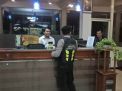 Satsabhara Polres Tanjung Perak Gelar Patroli Malam di Hotel Pacific, Waspadai Aksi 3C