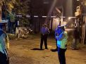 Polsek Asemrowo Gelar Patroli Malam di Pemukiman, Titip Pesan Waspada Orang Tak Dikenal