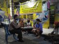 Panit Binmas Polsek Asemrowo Sambang Warga Genting Kalianak, Titip Pesan Rajin Cuci Tangan