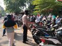 Babinkamtibmas Sukolilo Baru Kawal Pembagian BLT di Kantor Pos