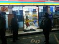 Pantau Keamanan Mini Market, Polsek Semampir Lakukan Patroli di Malam Hari