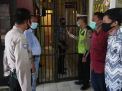 Polsek Asemrowo Pantau Kesehatan Tahanan Lewat Pengecekan Setiap Hari