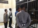 Polsek Kenjeran Lakukan Pengecekan Rutin, Antisipasi Tahanan Sakit & Melarikan Diri