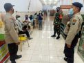 Polsek Krembangan Gelar Operasi PPKM di Warkop-Warkop Bersama Koramil