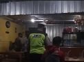 Polsek Asemrowo Gelar Operasi Jam Malam Cegah Kerumunan di Warung-Warung