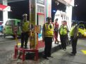 Polsek Pabean Cantikan Patroli Malam ke SPBU, Sampaikan Pesan Waspada Uang Palsu