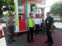Polsek Semampir Patroli SPBU, Titip Pesan Keamanan & Waspada Uang Palsu