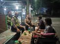 Panit Binmas Polsek Asemrowo Sampaikan Himbauan Jaga Kerukunan & Sosialisasi Hak Pilih