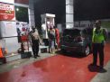 Patroli SPBU di Malam Hari, Polsek Semampir Sampaikan Pesan Kamtibmas