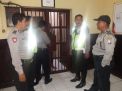 Polsek Pabean Cantikan Lakukan Pengecekan Rutin Tahanan, Antisipasi Penyelundupan Narkoba