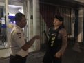 Jaga Keamanan di Kantor Bank, Satsabhara Polres Tanjung Perak Rutin Gelar Patroli Malam