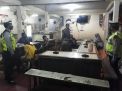 Polsek Asemrowo Gelar Patroli Malam di Warkop Cafe, Bubarkan Pengunjung