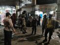 Polsek Semampir Lakukan Operasi Masker Malam Hari di Wisata Religi Ampel