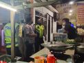Polsek Krembangan Sasar Warung & Toko-Toko di Sepanjang Jalan Demak, Terapkan PPKM Darurat