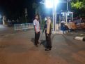 Satsabhara Polres Tanjung Perak Pantau Keamanan Rumah Sakit Melalui Patroli Malam