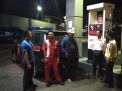 Polsek Asemrowo Gelar Patroli Malam di SPBU, Sampaikan Pesan Waspada Jambret