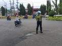 Satlantas Polres Tanjung Perak Gelar Pengaturan Pagi Cegah Kemacetan & Antisipasi Kecelakaan