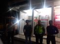 Pantau Keamanan di Kantor Bank, Polsek Semampir Lakukan Patroli Malam