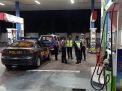 Polsek Asemrowo Gelar Patroli Malam di SPBU, Ingatkan Para Pekerja Untuk Waspada 3C