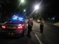 Polsek Krembangan Patroli Mobile di Jalan Demak, Antisipasi Kriminalitas Jalanan