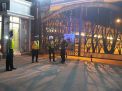 Polsek Asemrowo Gelar Patroli Malam di Perumahan, Sampaikan Himbauan Waspada Orang Tak Dikenal