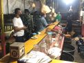 Polsek Krembangan Bersama Koramil Lakukan Razia Jam Malam di Warkop-Warkop