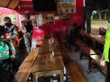 Polsek Krembangan Sambang Warung-Warung Untuk Operasi Pemberlakuan Jam Malam