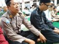 Kasat Binmas Polres Tanjung Perak Sosialisasi Anti Golput Ke Jamaah Sholat Subuh
