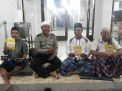Babinkamtibmas Perak Barat Sosialisasikan SPKT Door To Door Ke Jamaah Masjid