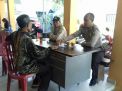 Babinkamtibmas Wonokusumo Sampaikan Pesan Kerukunan & Waspada Curanmor
