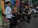 Satsabhara Polres Tanjung Perak Pantau Keamanan Pemukiman Lewat Patroli Malam Hari