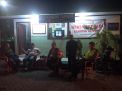 Polsek Semampir Patroli Malam di Pemukiman, Sampaikan Pesan Waspada Orang Tak Dikenal