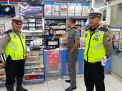 Polsek Asemrowo Gelar Patroli Malam di Mini Market 24 Jam