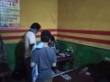Polsek Asemrowo Gelar Patroli Malam & Bubarkan Kerumunan di Warkop