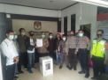Polsek Krembangan Kawal Pengiriman Surat Suara ke Kantor KPU